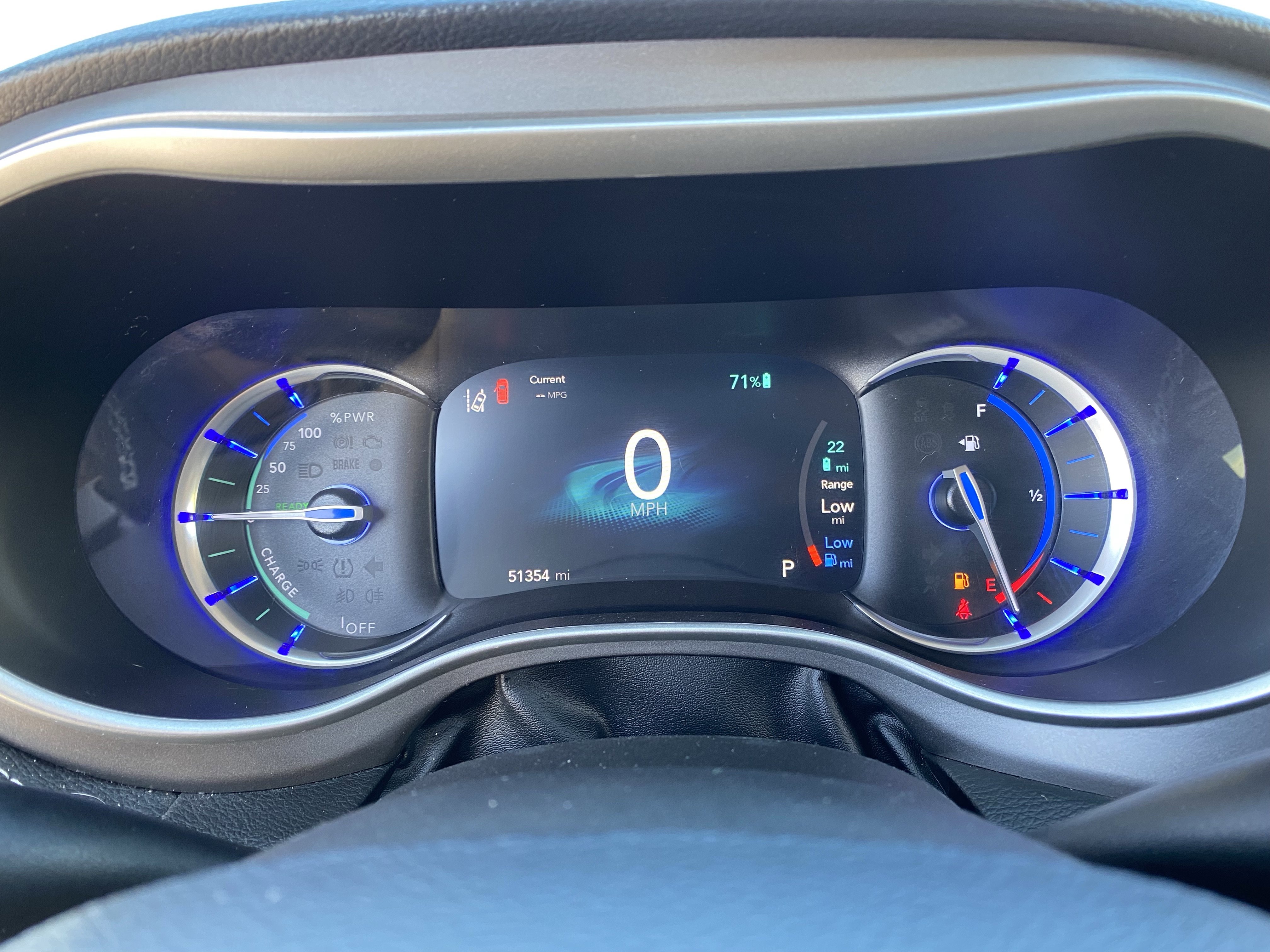 Used 2023 Chrysler Pacifica Touring-L image 30