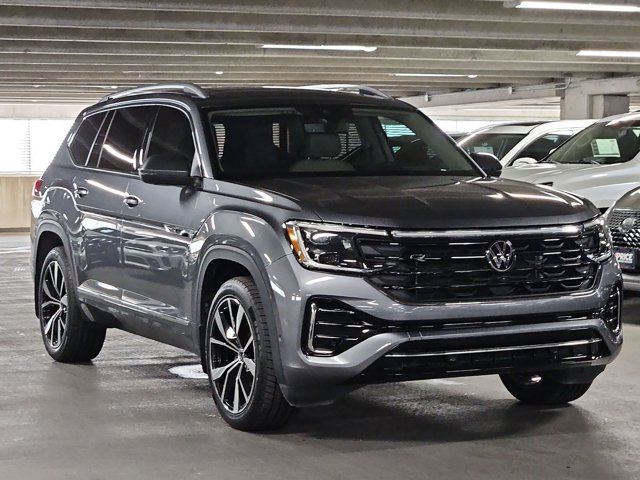 Used 2024 Volkswagen Atlas SEL Premium R-Line AWD/4WD image 3