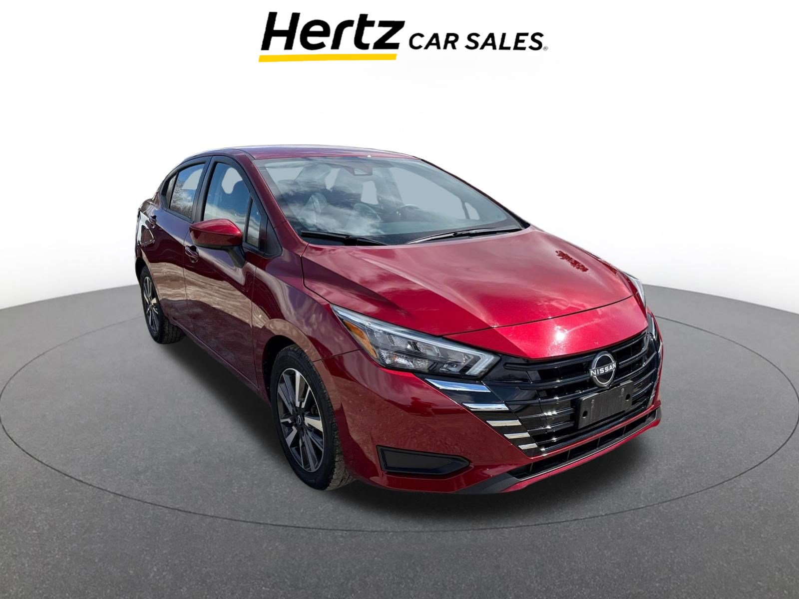 Used 2025 Nissan Versa SV image 1