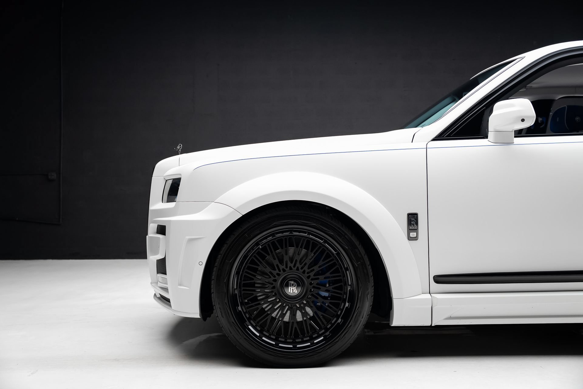 Used 2024 Rolls-Royce Cullinan Black Badge w/ Driver's Package AWD/4WD image 19