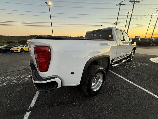 Certified 2024 Chevrolet Silverado 3500 High Country w/ Technology Package image 17