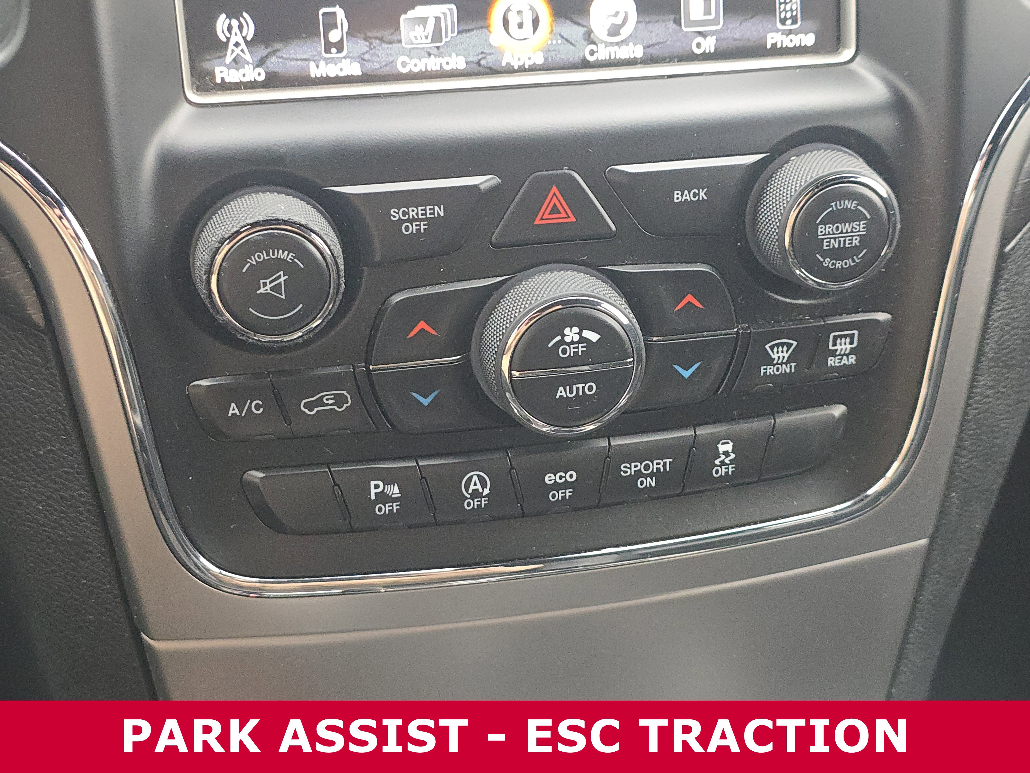 Used 2017 Jeep Grand Cherokee Altitude image 24