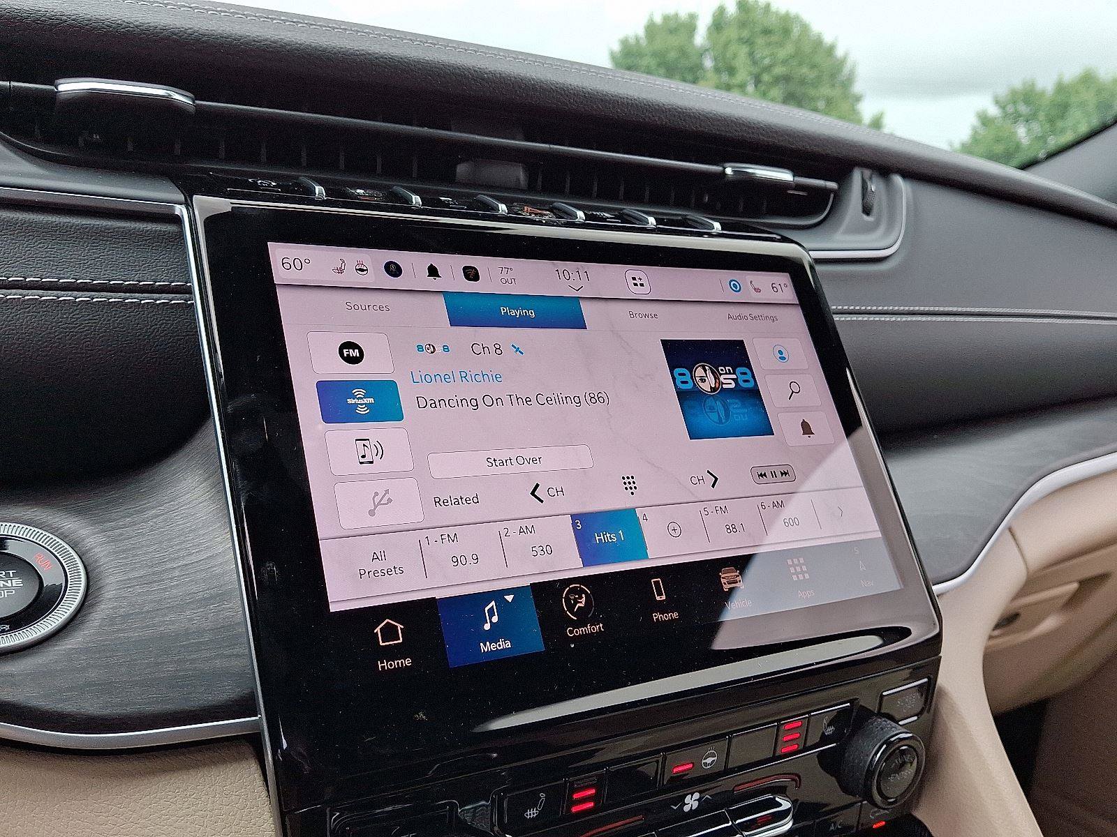 New 2025 Jeep Grand Cherokee L Limited image 13