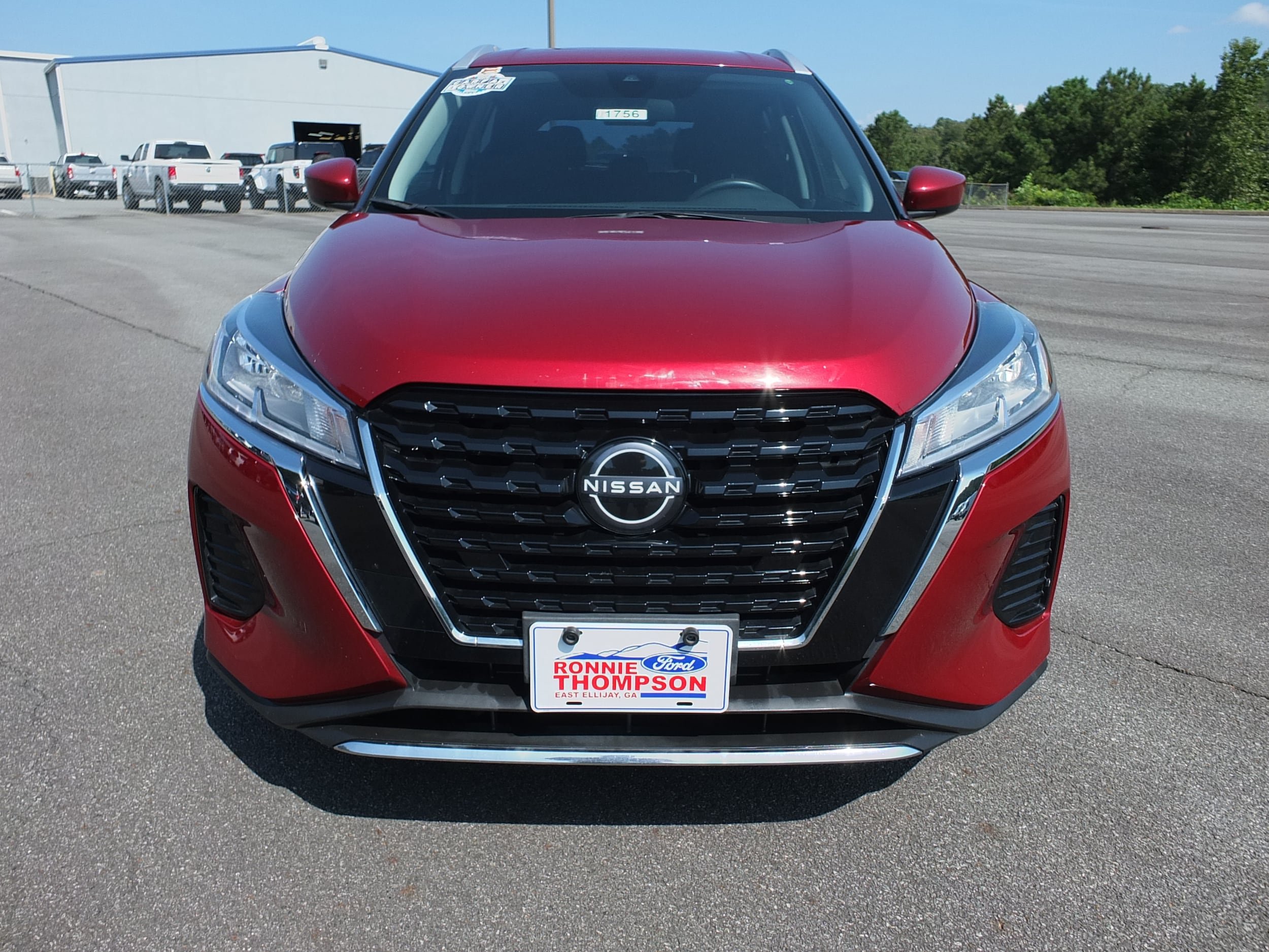 Used 2023 Nissan Kicks SV FWD image 8