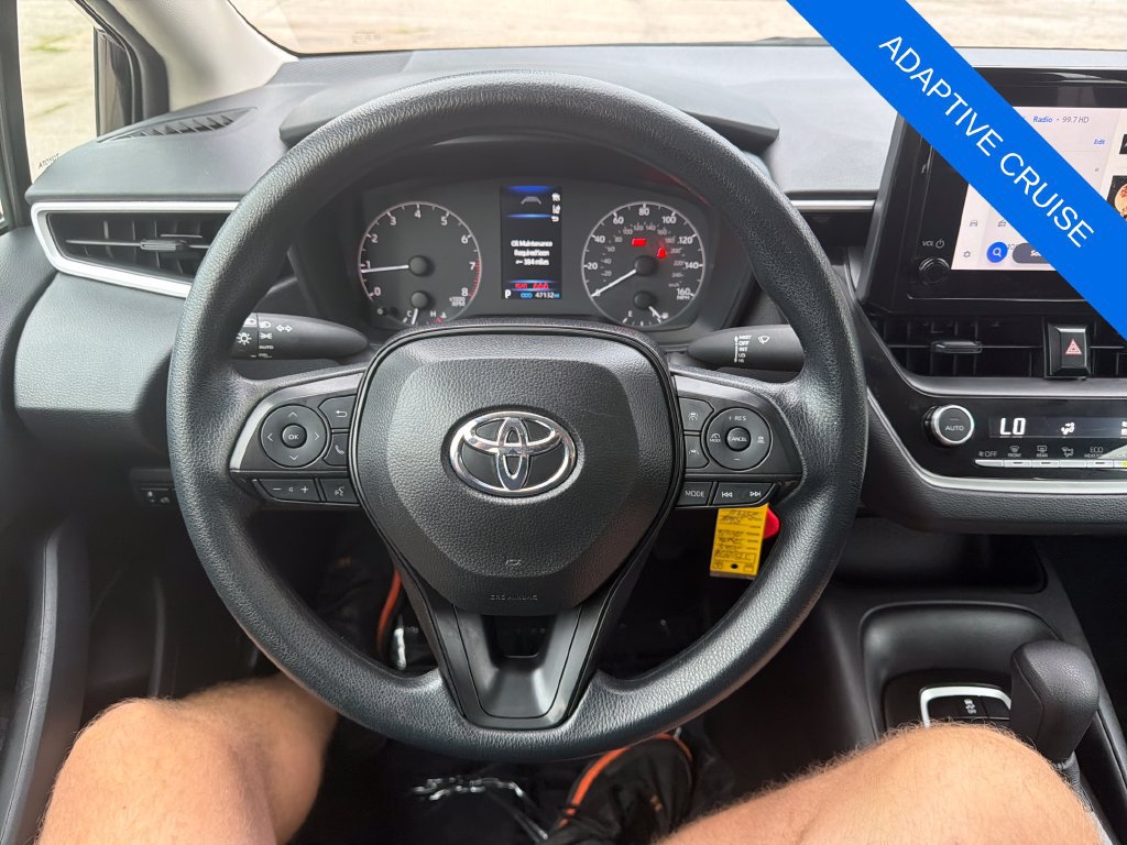 Used 2025 Toyota Corolla LE FWD image 17