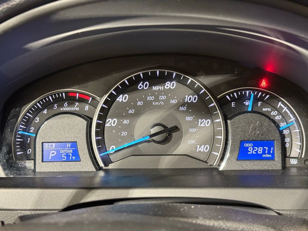 Used 2012 Toyota Camry LE image 23