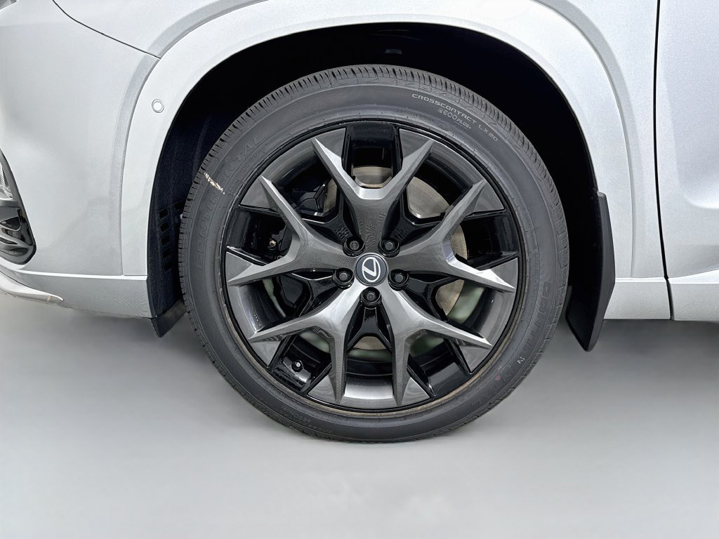New 2026 Lexus TX 500h AWD w/ Technology Package image 23