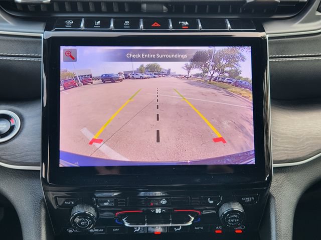 Certified 2024 Jeep Grand Cherokee Limited AWD/4WD image 17