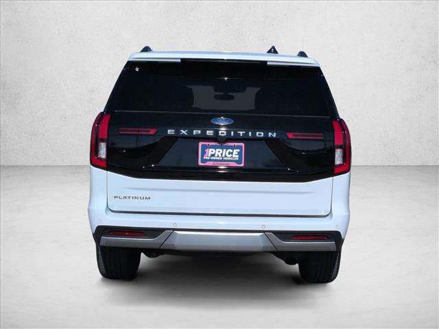 Used 2025 Ford Expedition Platinum image 7