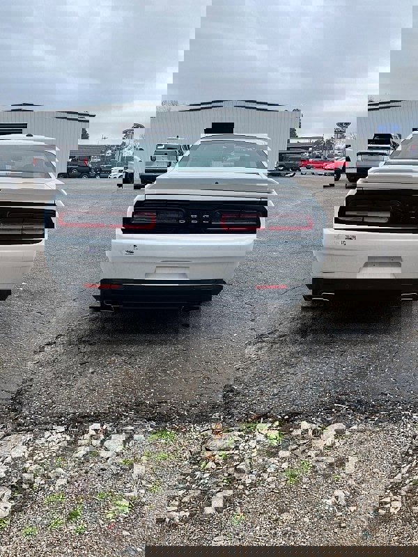 Used 2022 Dodge Challenger GT image 7