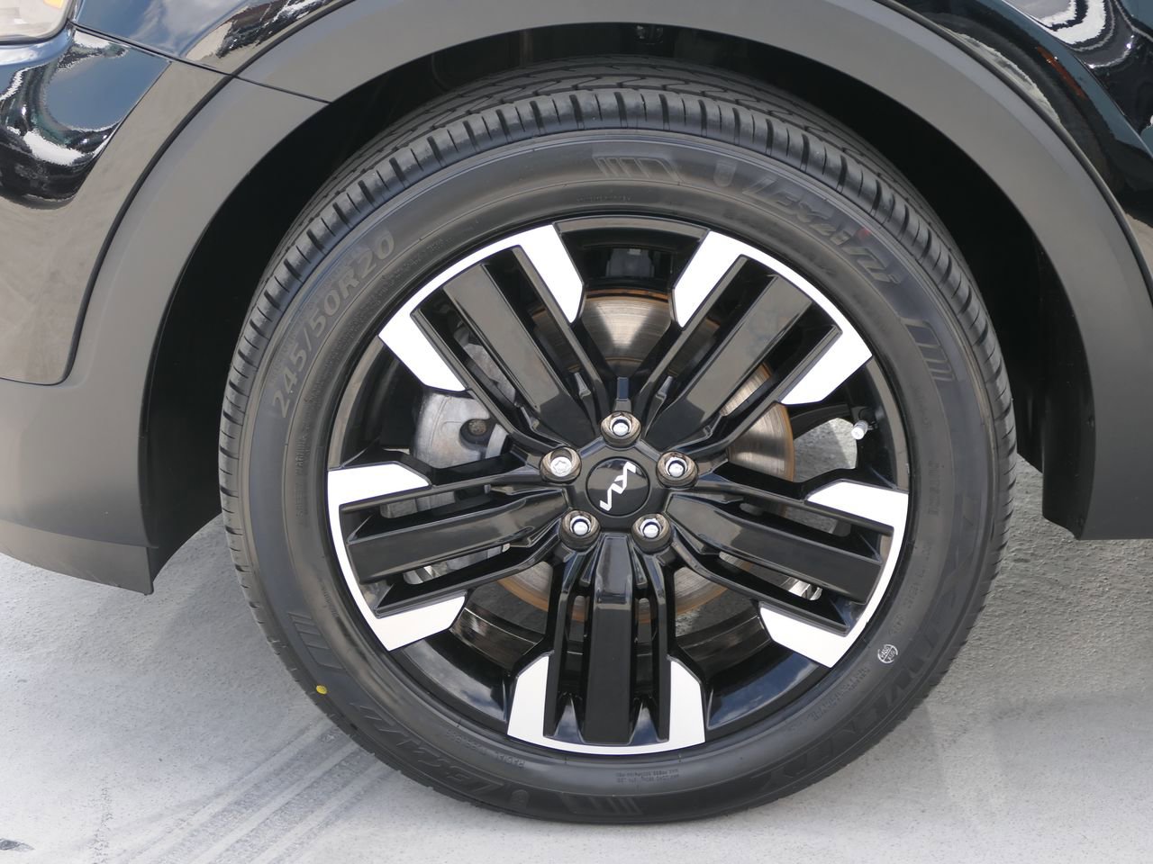 Certified 2023 Kia Telluride SX image 12