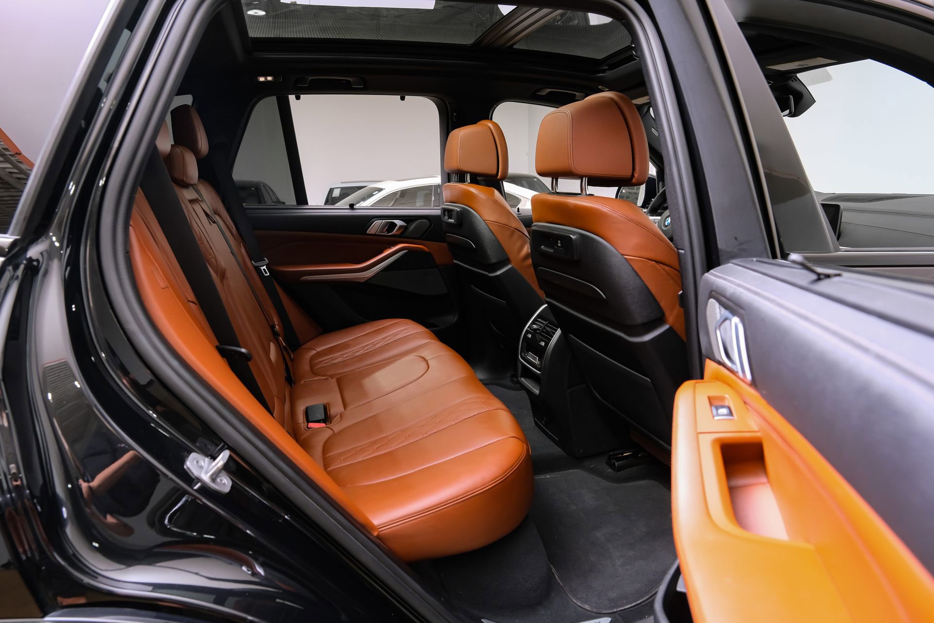 Used 2023 BMW X5 sDrive40i w/ Executive Package image 42