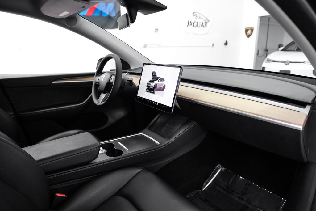 Used 2023 Tesla Model Y Long Range AWD/4WD image 13