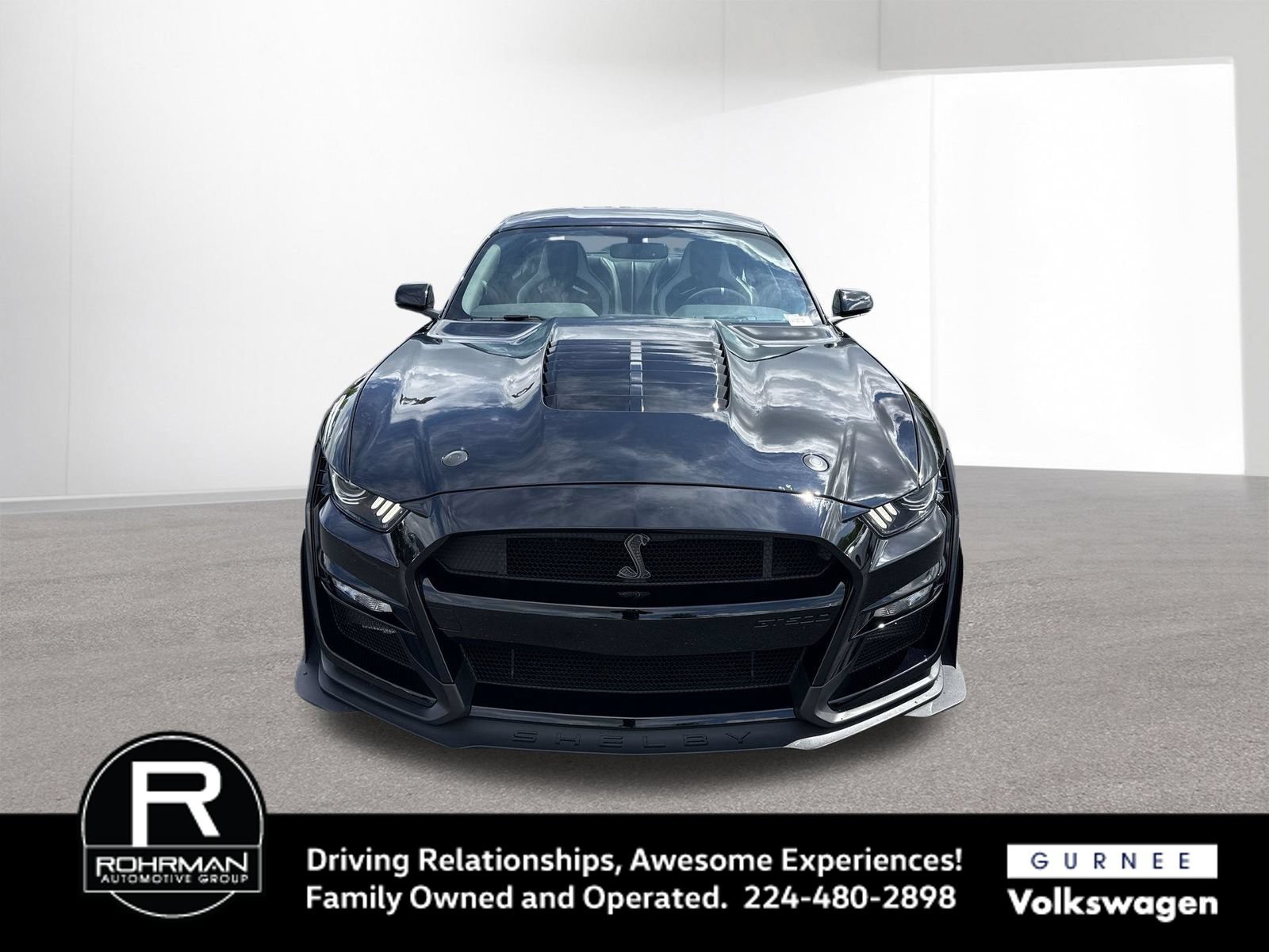 Used 2021 Ford Mustang Shelby GT500 w/ Technology Package RWD image 3