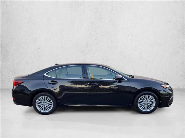 Used 2017 Lexus ES 350 FWD image 4
