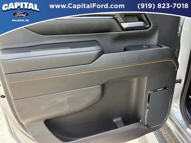 Used 2024 GMC Sierra 2500 AT4 w/ AT4 Preferred Package AWD/4WD image 17