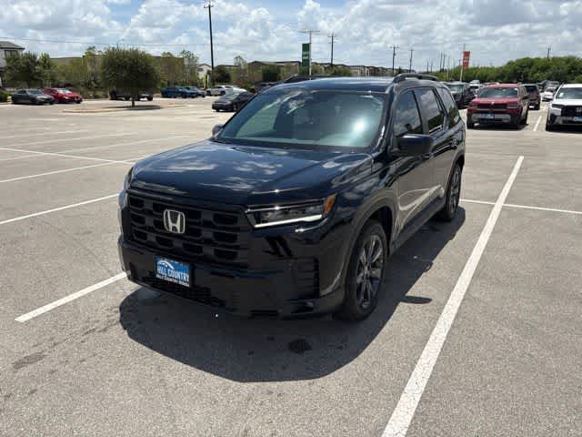 Used 2026 Honda Pilot Sport image 1