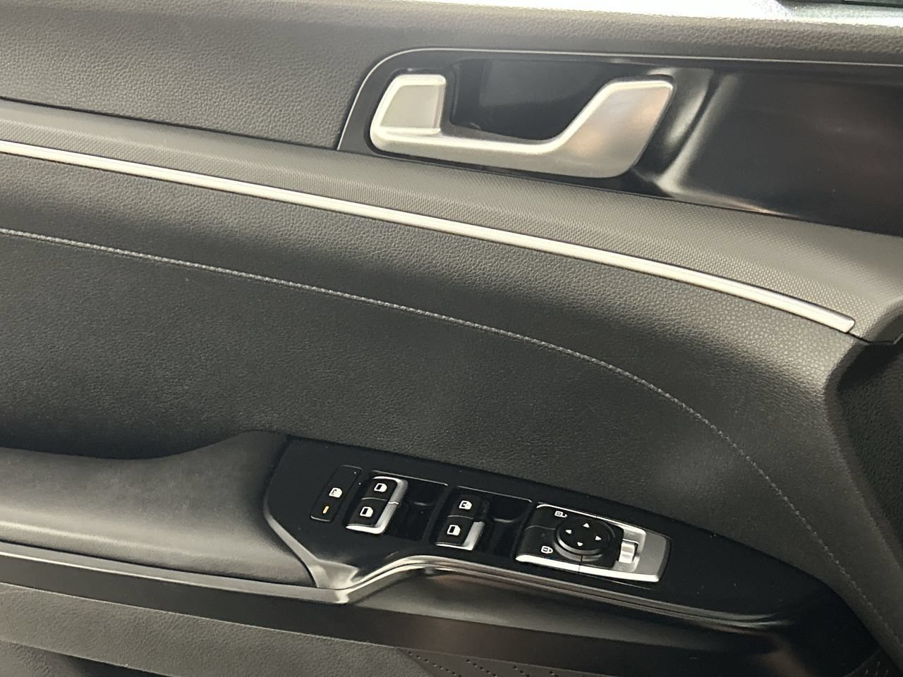 Used 2022 Kia K5 LXS FWD image 19