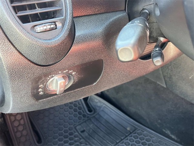 Used 2011 Mercedes-Benz SLK 300 image 24