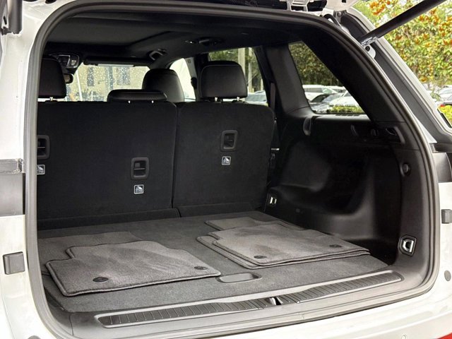 Used 2024 Jeep Grand Cherokee Limited AWD/4WD image 11