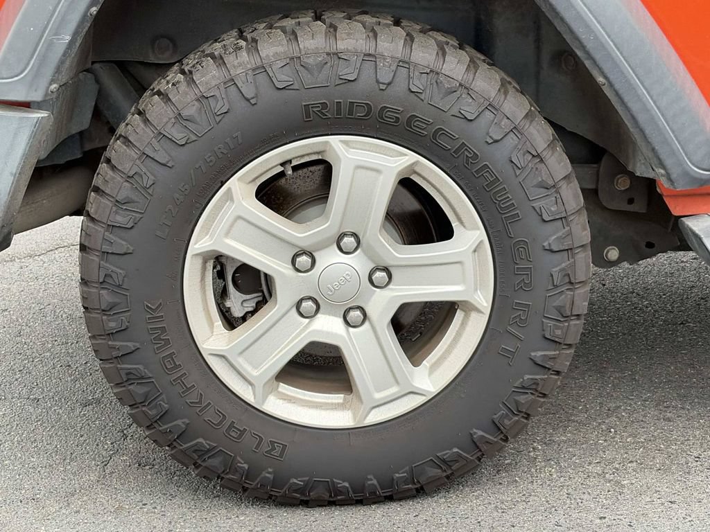 Used 2019 Jeep Wrangler Sport AWD/4WD image 9