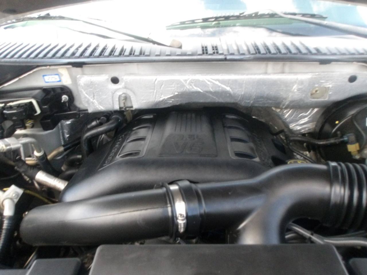 Used 2015 Ford Expedition XLT w/ Equipment Group 201A RWD image 27