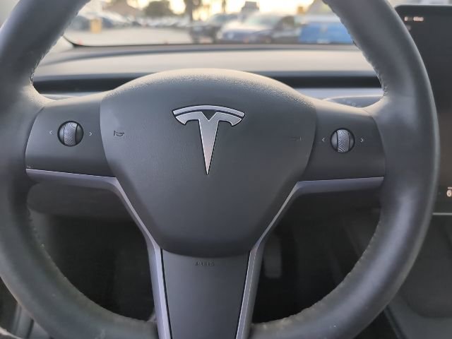 Used 2022 Tesla Model 3 image 8