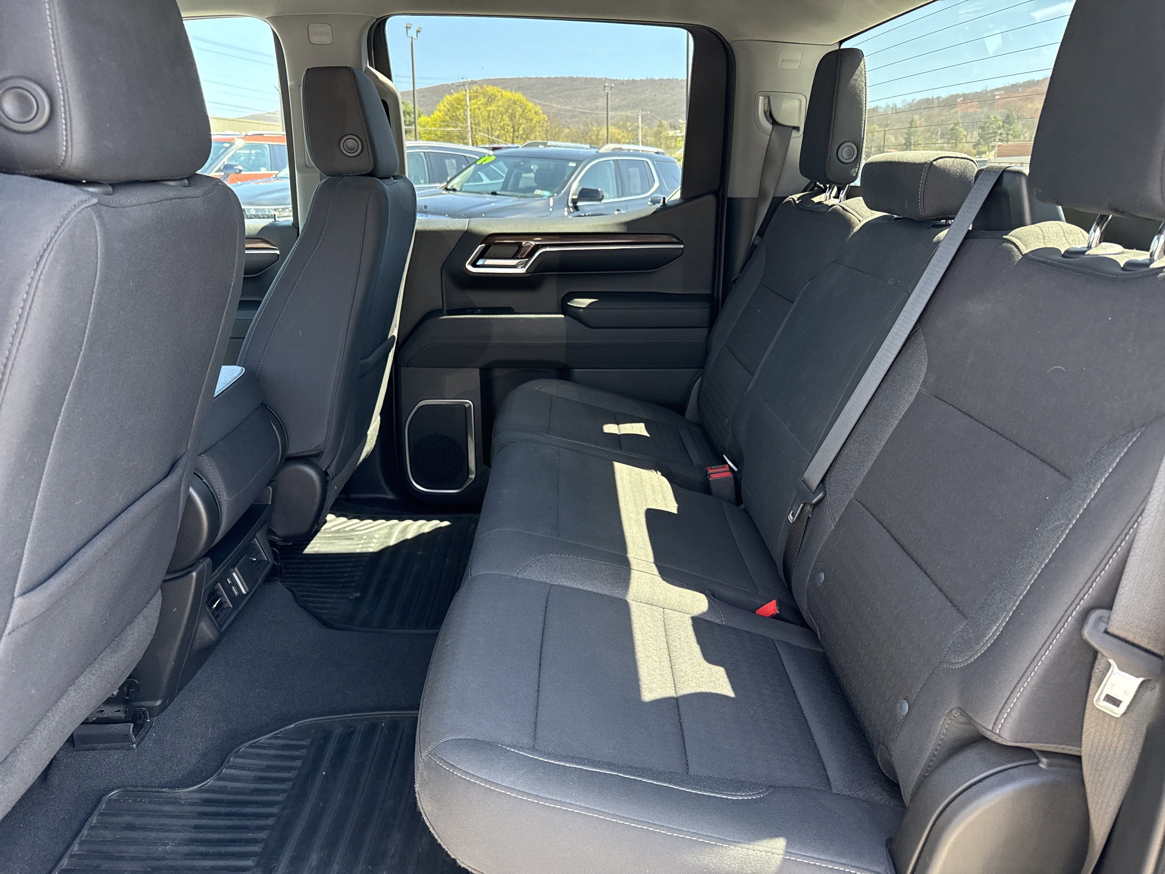 Used 2023 Chevrolet Silverado 1500 LT image 13