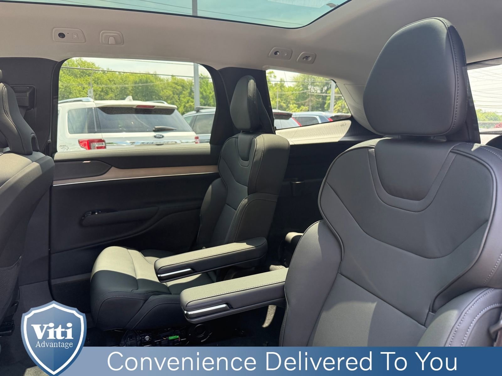 New 2025 Volvo EX90 Plus image 15