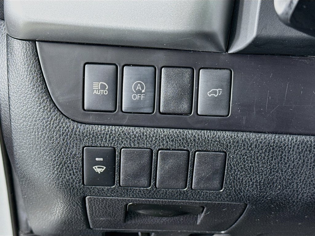 Used 2019 Toyota Highlander XLE AWD/4WD image 11