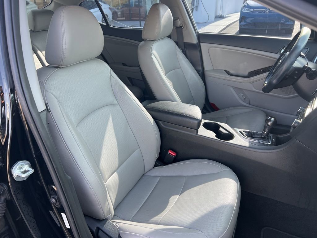 Used 2015 Kia Optima EX image 24