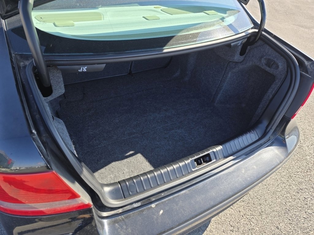 Used 2004 Saab 9-3 Arc image 11