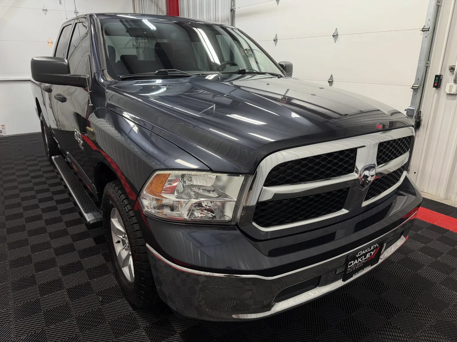 Used 2019 RAM 1500 Tradesman w/ Chrome Plus Package RWD image 6