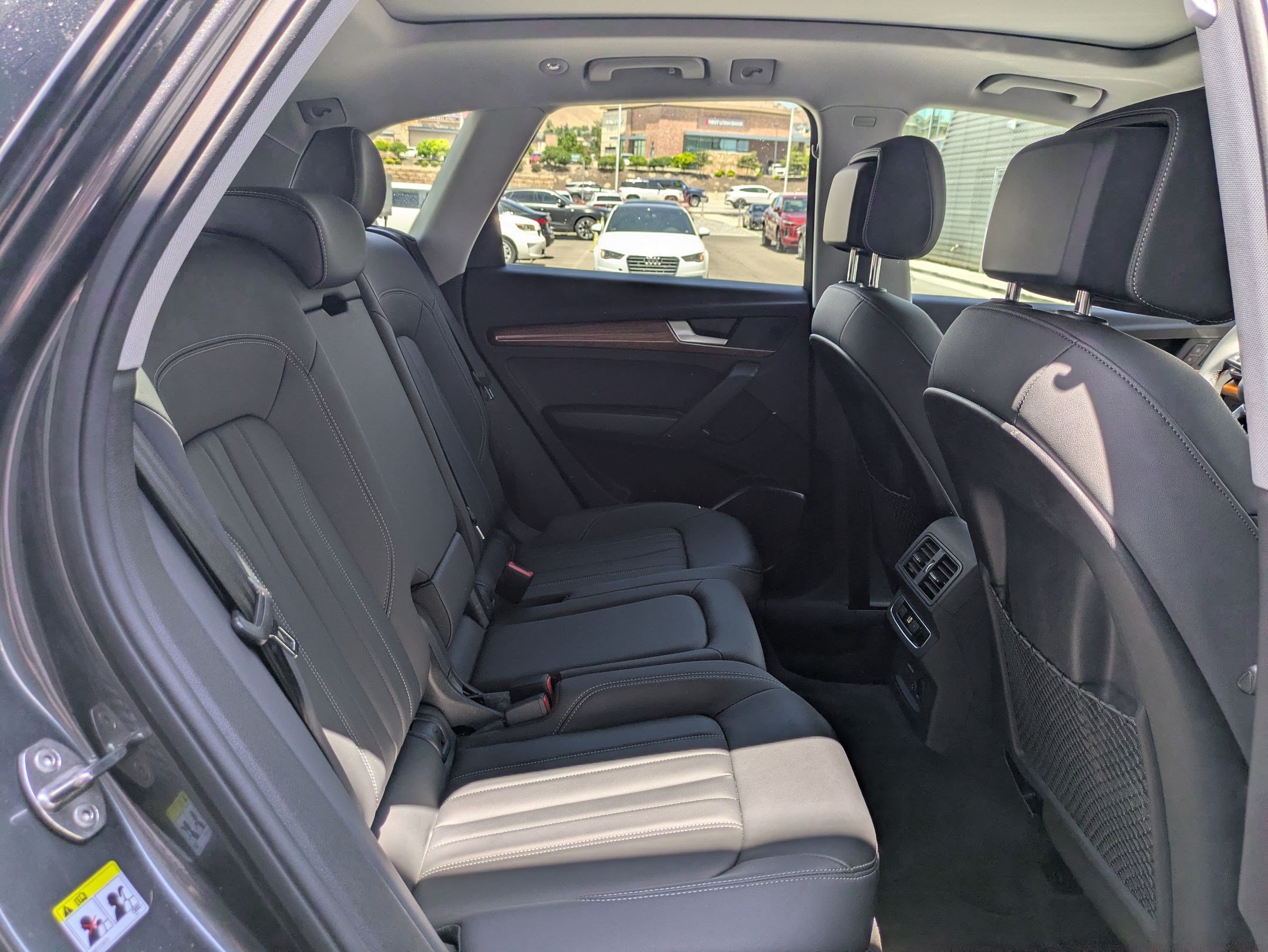 Used 2023 Audi Q5 2.0T Premium w/ Convenience Package AWD/4WD image 26