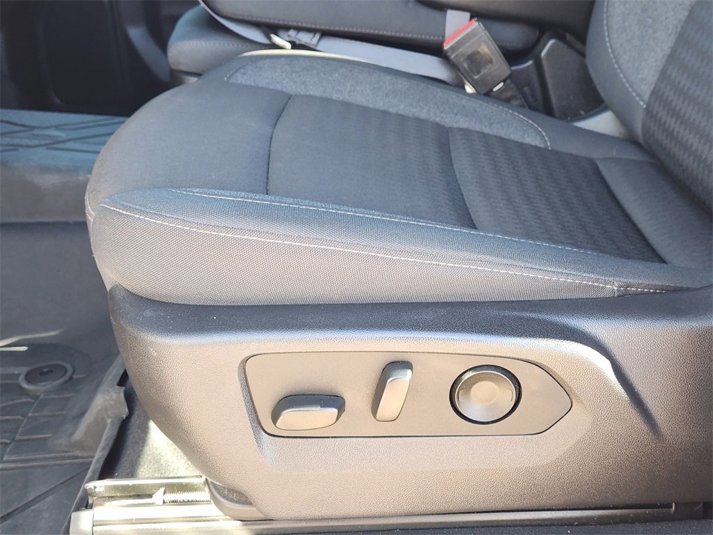 Used 2024 Chevrolet Silverado 1500 Custom image 23