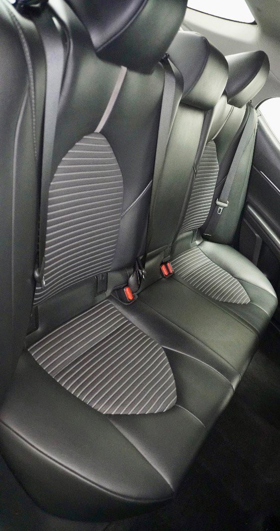 Used 2018 Toyota Camry SE image 8