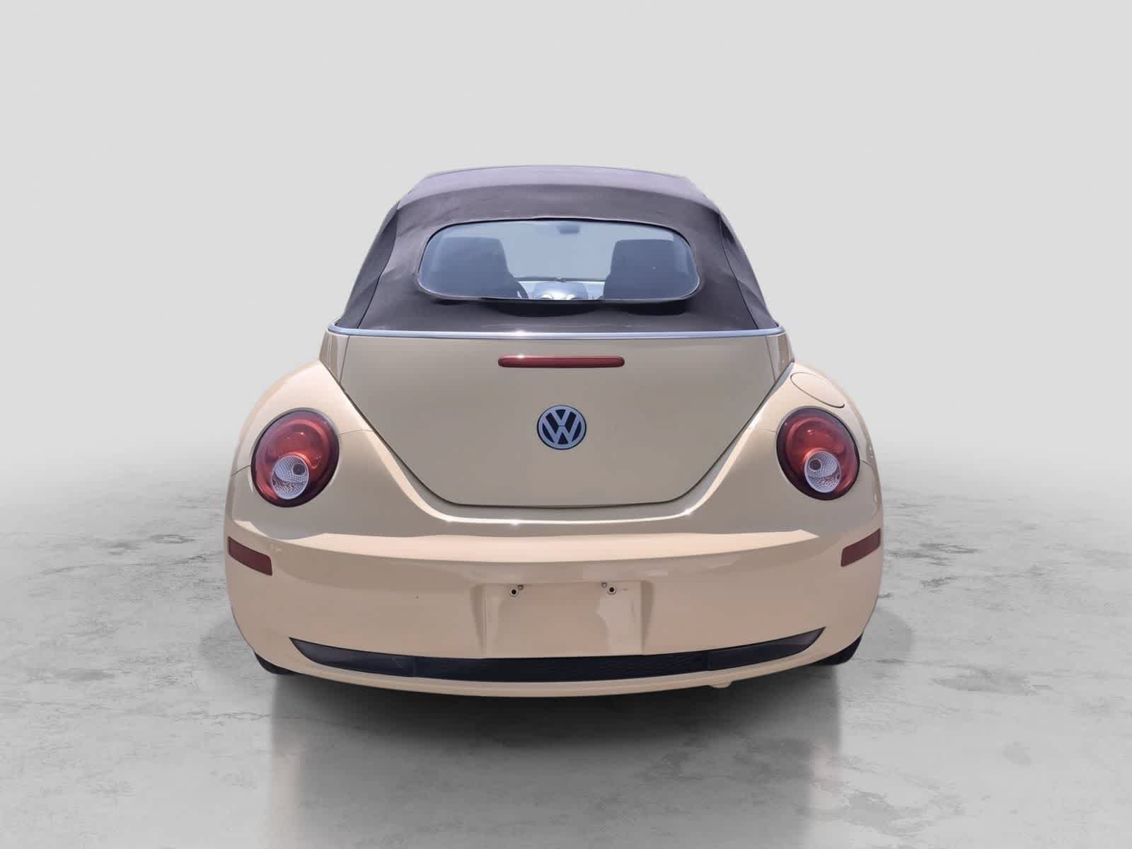 Used 2008 Volkswagen Beetle S FWD image 7
