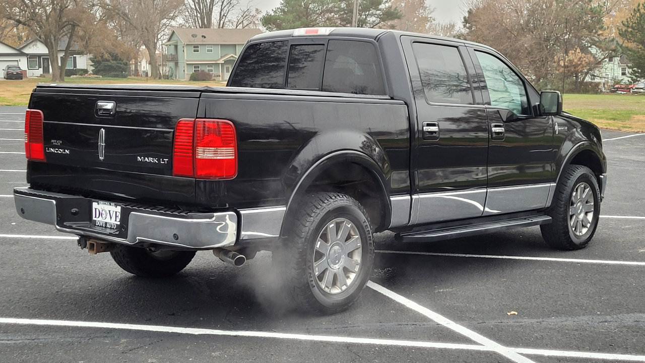 Used 2006 Lincoln Mark LT 4x4 image 6