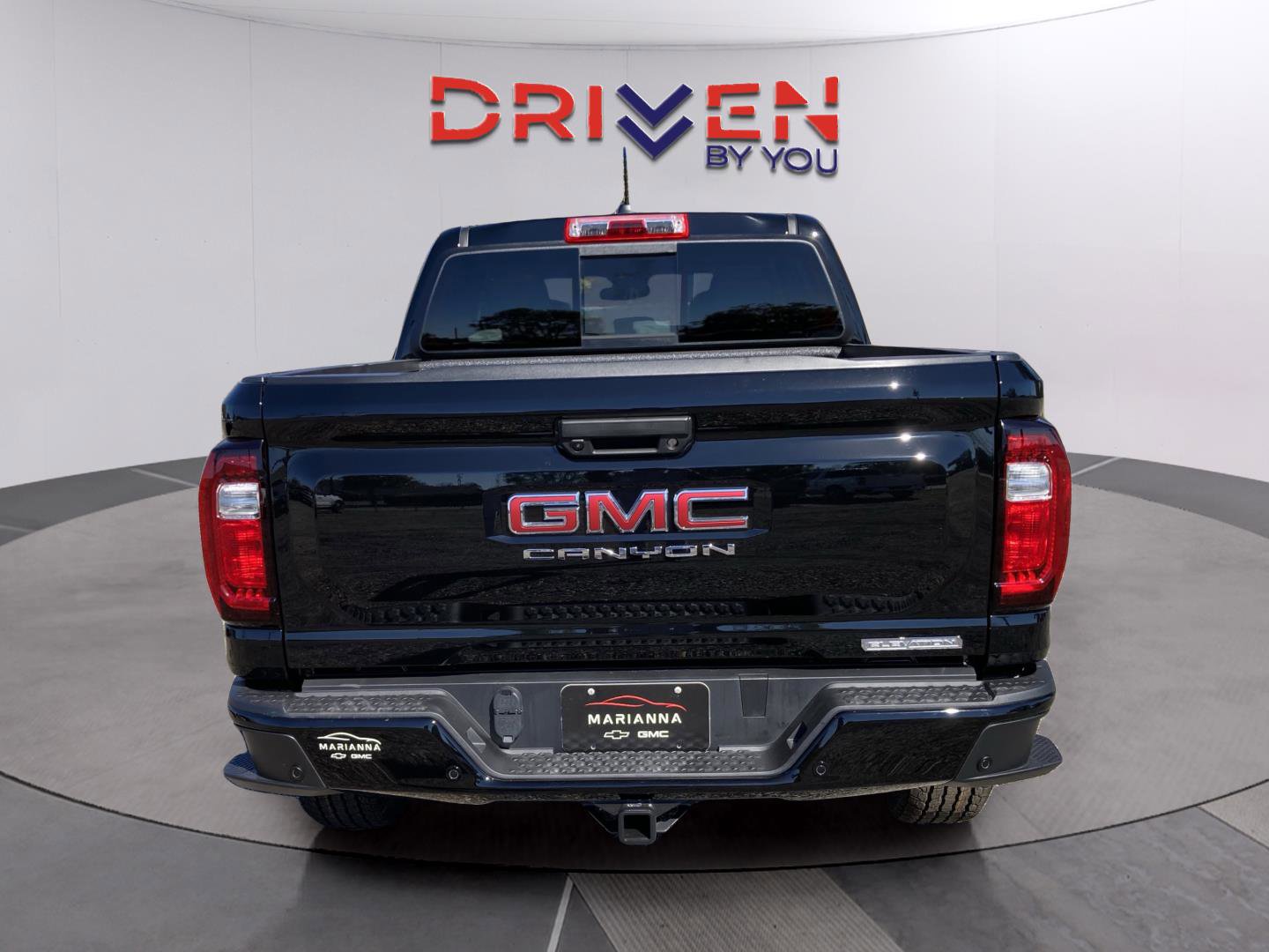 New 2026 GMC Canyon Elevation w/ Convenience Package image 4
