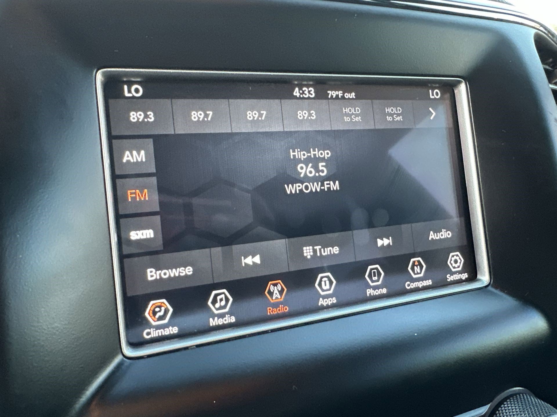 Used 2019 Jeep Grand Cherokee Laredo image 12