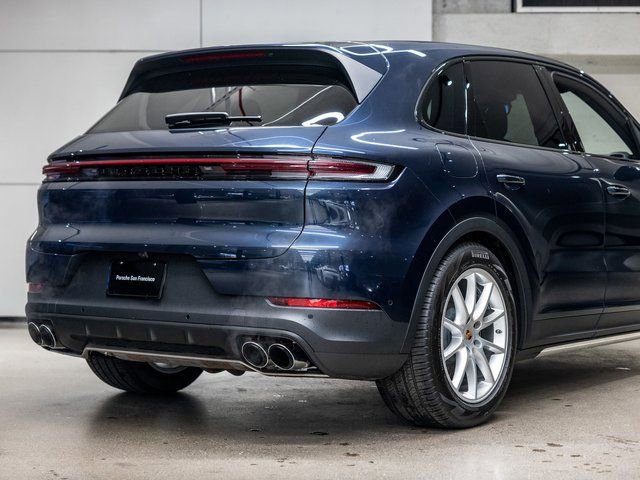 Certified 2025 Porsche Cayenne S AWD/4WD image 24