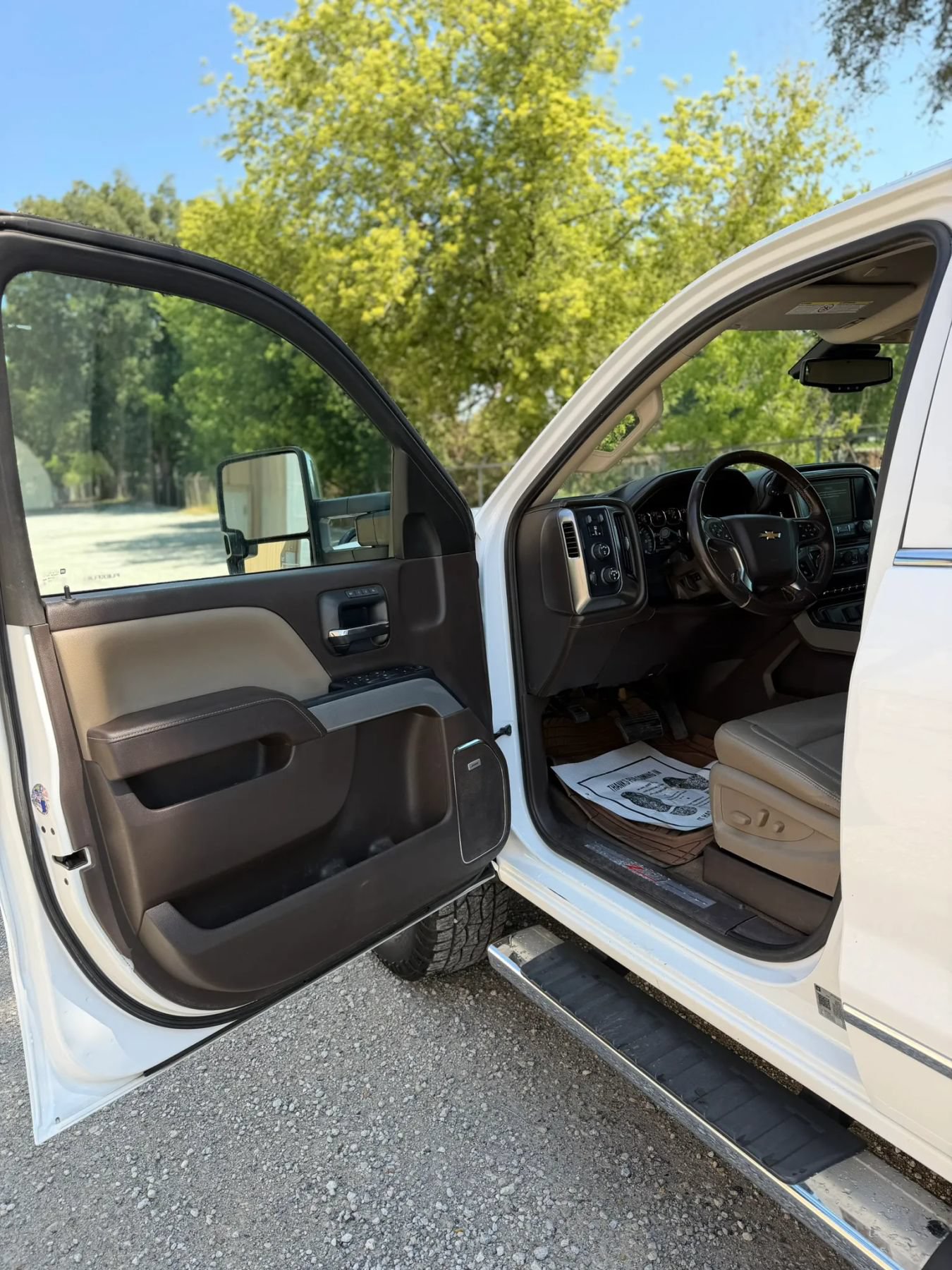 Used 2017 Chevrolet Silverado 2500 LTZ w/ Vortec Plus Package AWD/4WD image 12