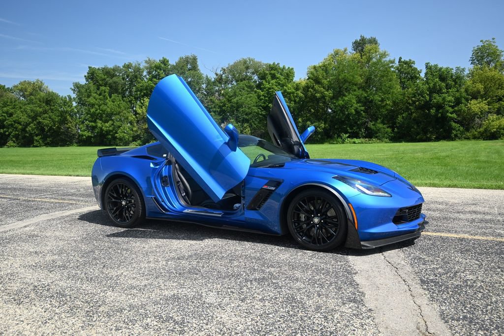 Used 2016 Chevrolet Corvette Z06 w/ 3LZ Preferred Equipment Group RWD image 10