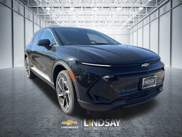 New 2026 Chevrolet Equinox EV LT w/ Comfort Package AWD/4WD image 2