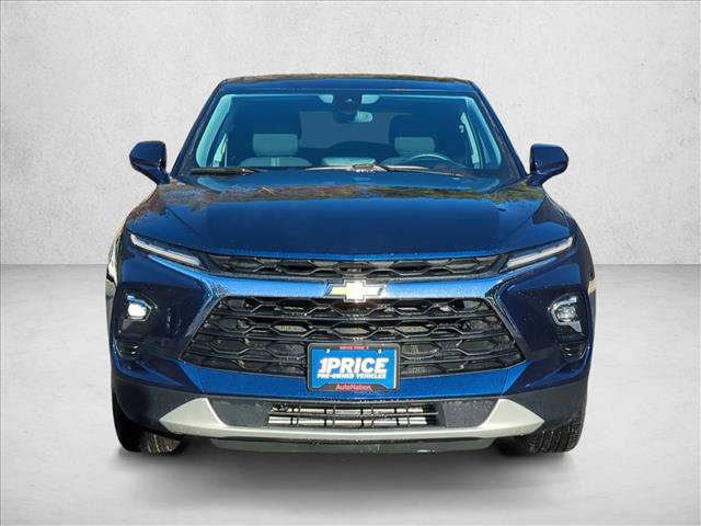 Used 2023 Chevrolet Blazer LT image 2