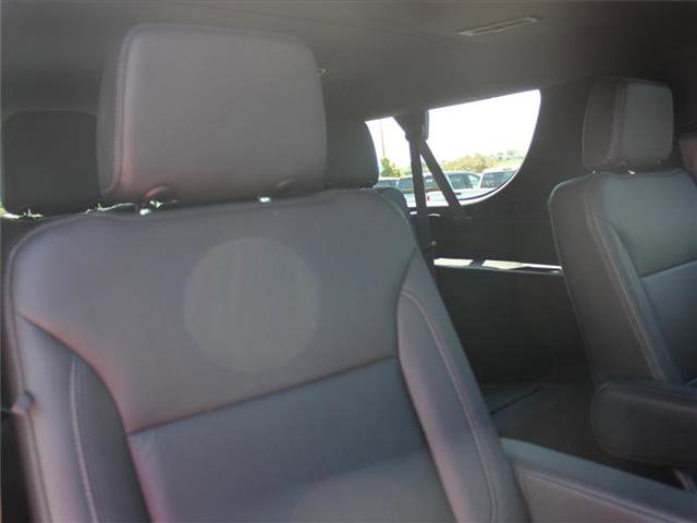 Used 2023 Chevrolet Suburban Z71 image 40