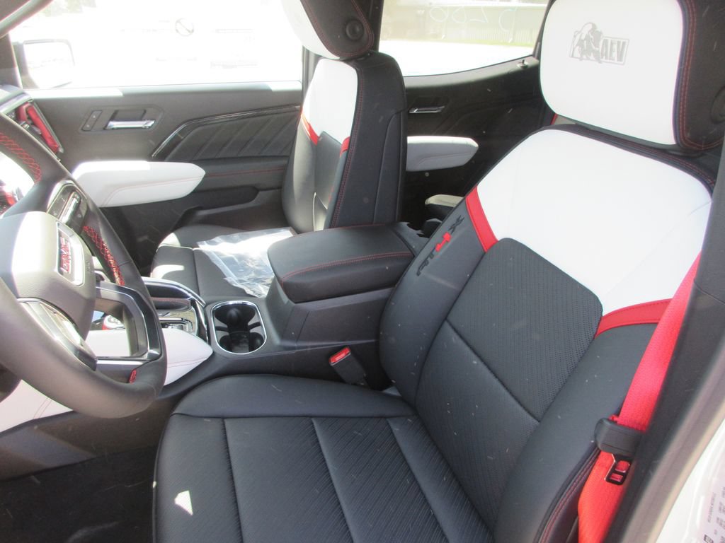 New 2026 GMC Canyon AT4X w/ AT4X AEV Edition AWD/4WD image 13