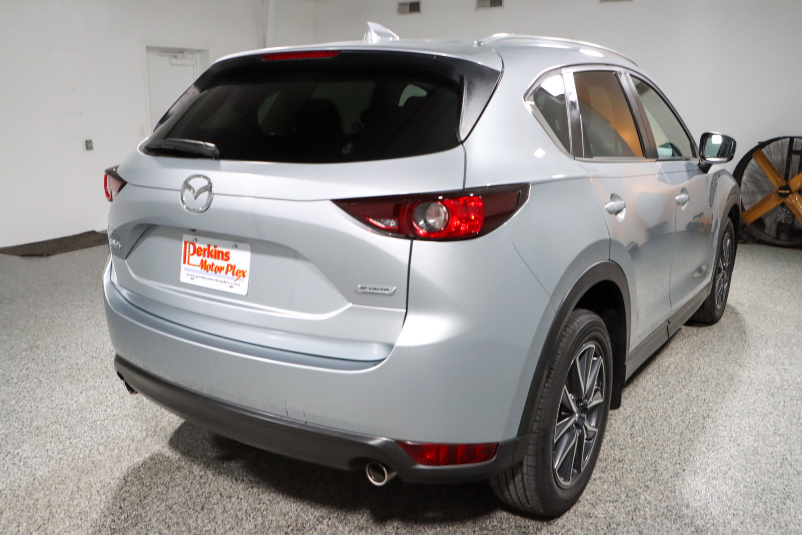 Used 2018 MAZDA CX-5 Touring image 7
