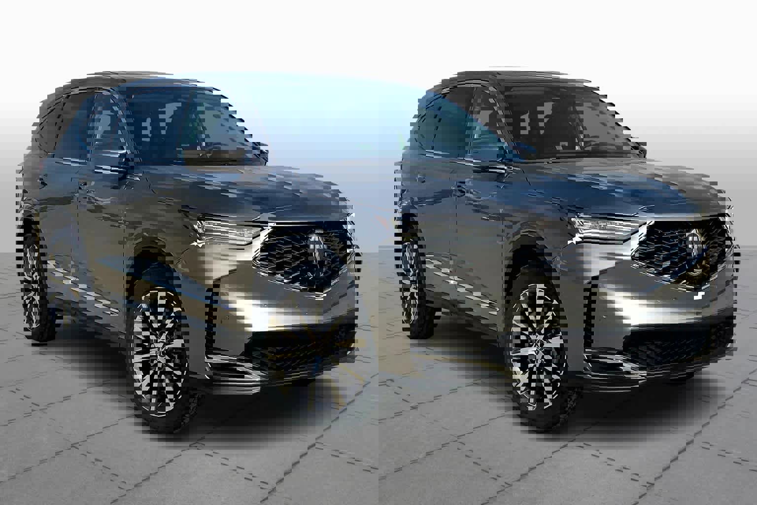 Used 2025 Acura MDX FWD w/ Technology Package image 2