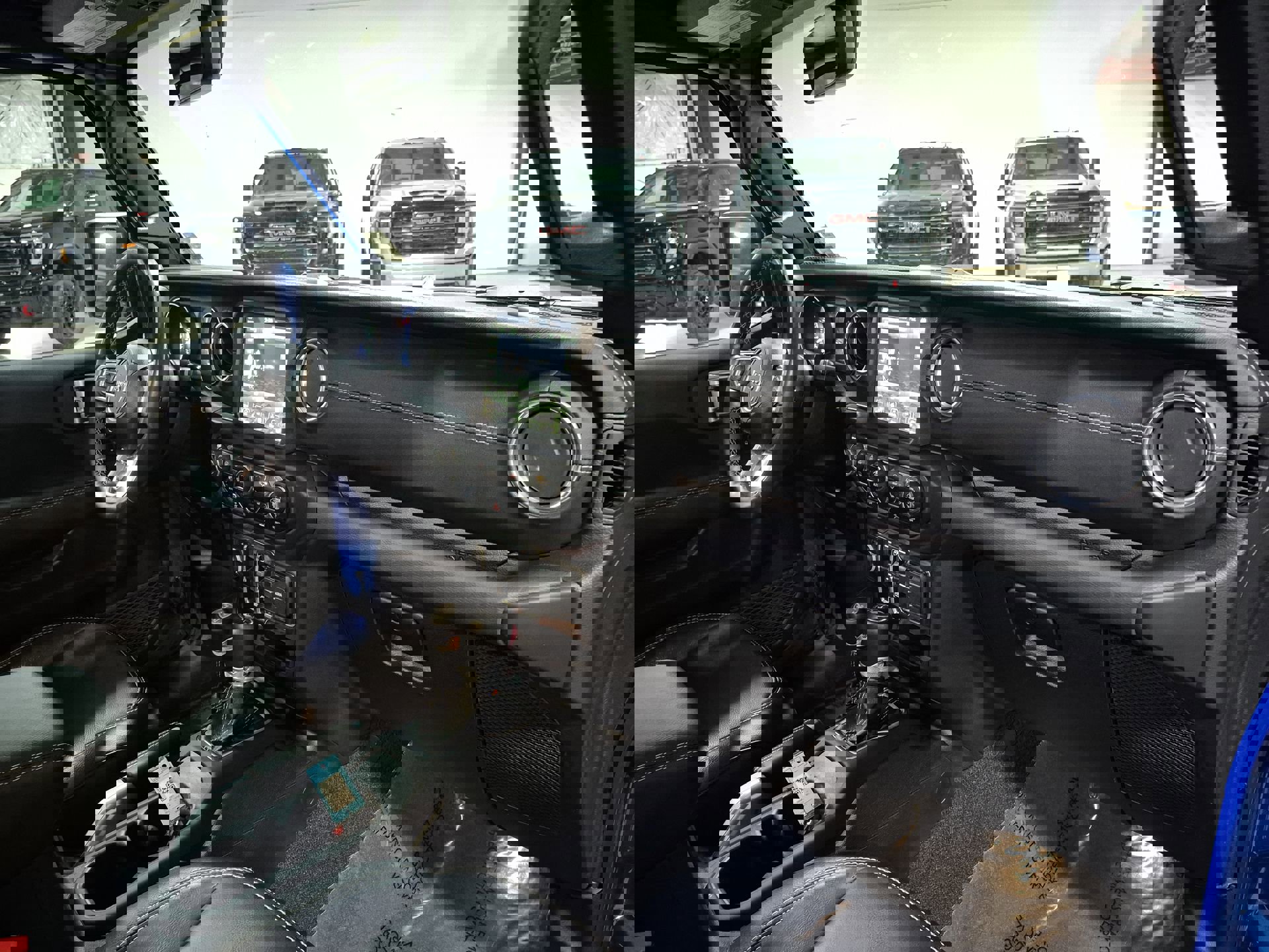 Used 2021 Jeep Wrangler Unlimited Sahara w/ Cold Weather Group image 30